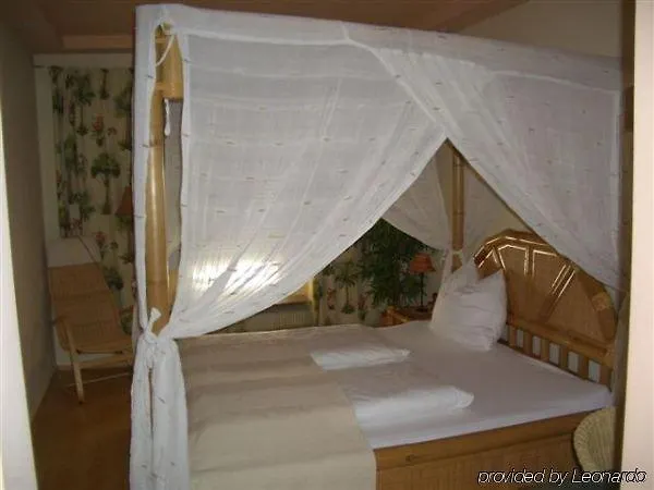 Otel Restaurant Lauriacum 4*