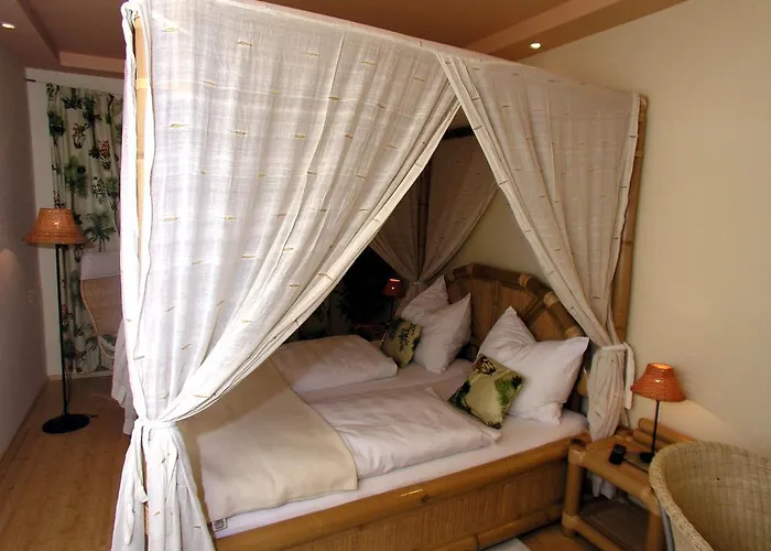 Restaurant Lauriacum فندق