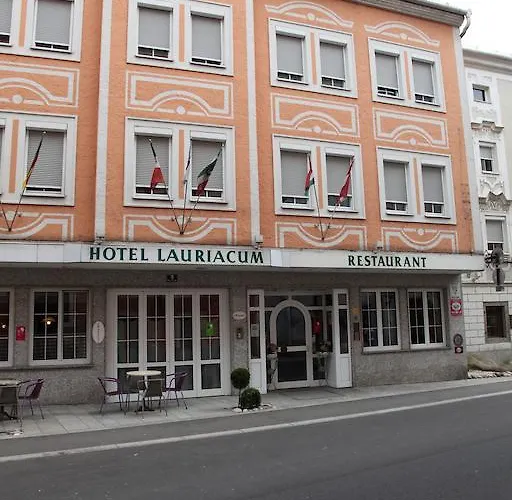 فندق Restaurant Lauriacum 4*